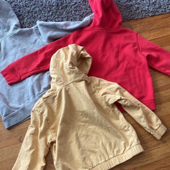 Little Girl Hoodie Sweater Bundle Size 5 - Picture 12 of 13